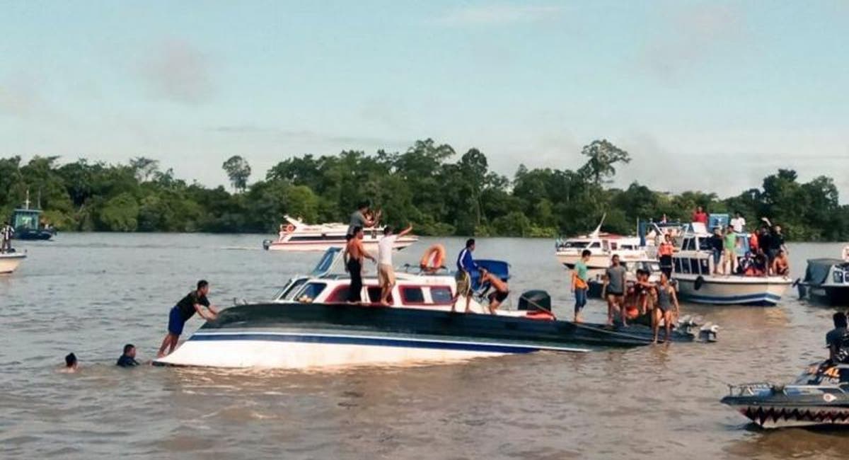 3 dead after campaign boat capsizes off Indonesia