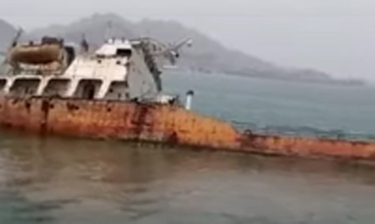 DIA: Tanker sinks off Aden after 7years abandonment