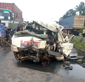 5 die, 6 injured in Ogun road accident