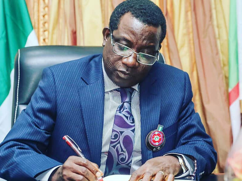 Lalong extols ruler, says he is a peace lover