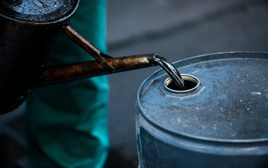 Crude oil theft sabotaging Nigeria’s economy, says Uzodinma